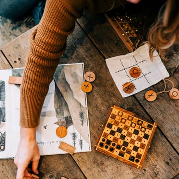 Shesham Travel Chess Set