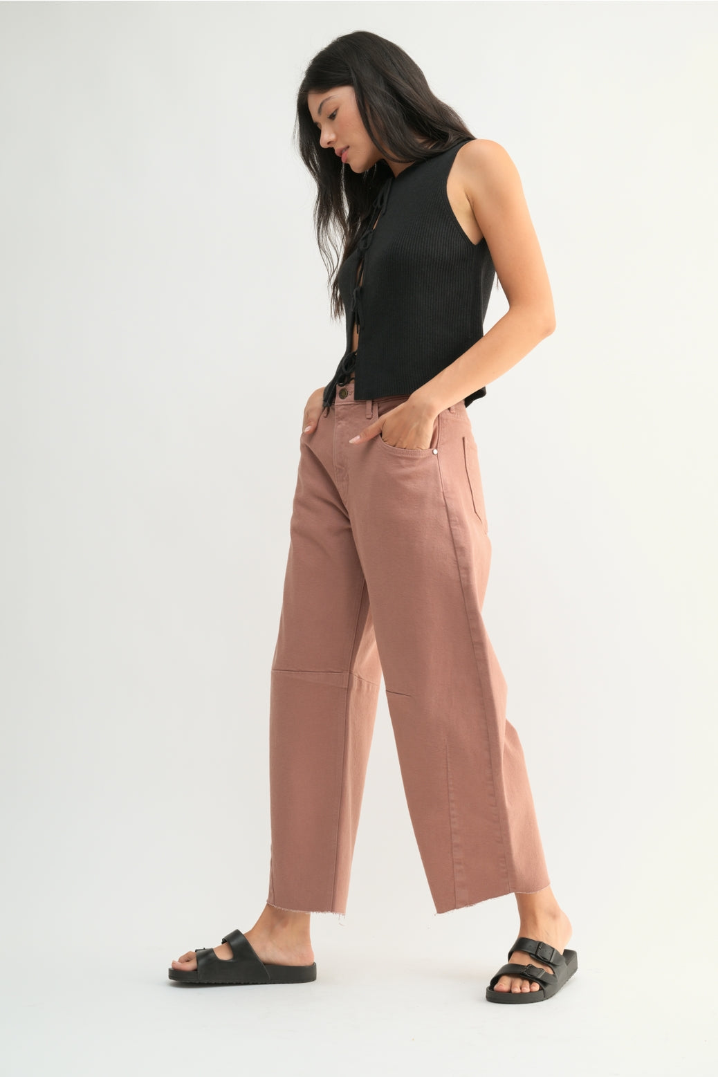 Barrel Jeans with Seams