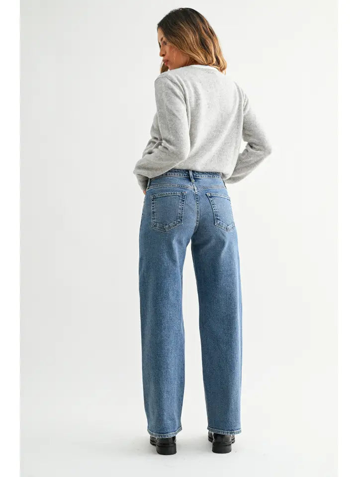 Mid Rise Slim Wide Leg - Medium Denim