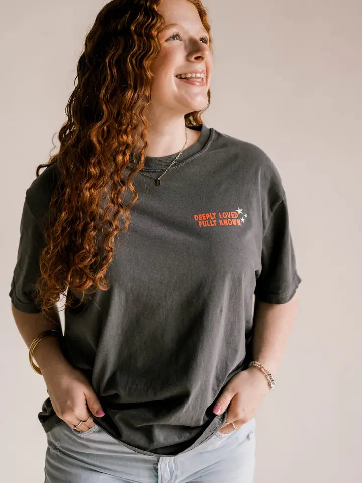 Fully Known Tee - Charcoal