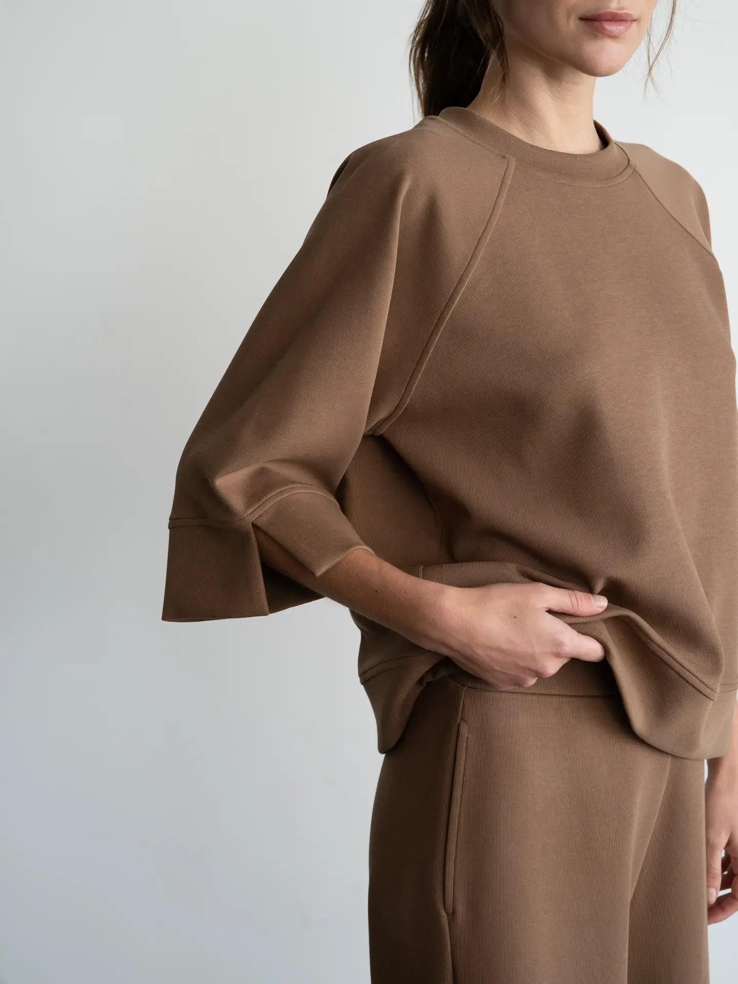 Wide-Leg Relaxed Trouser
