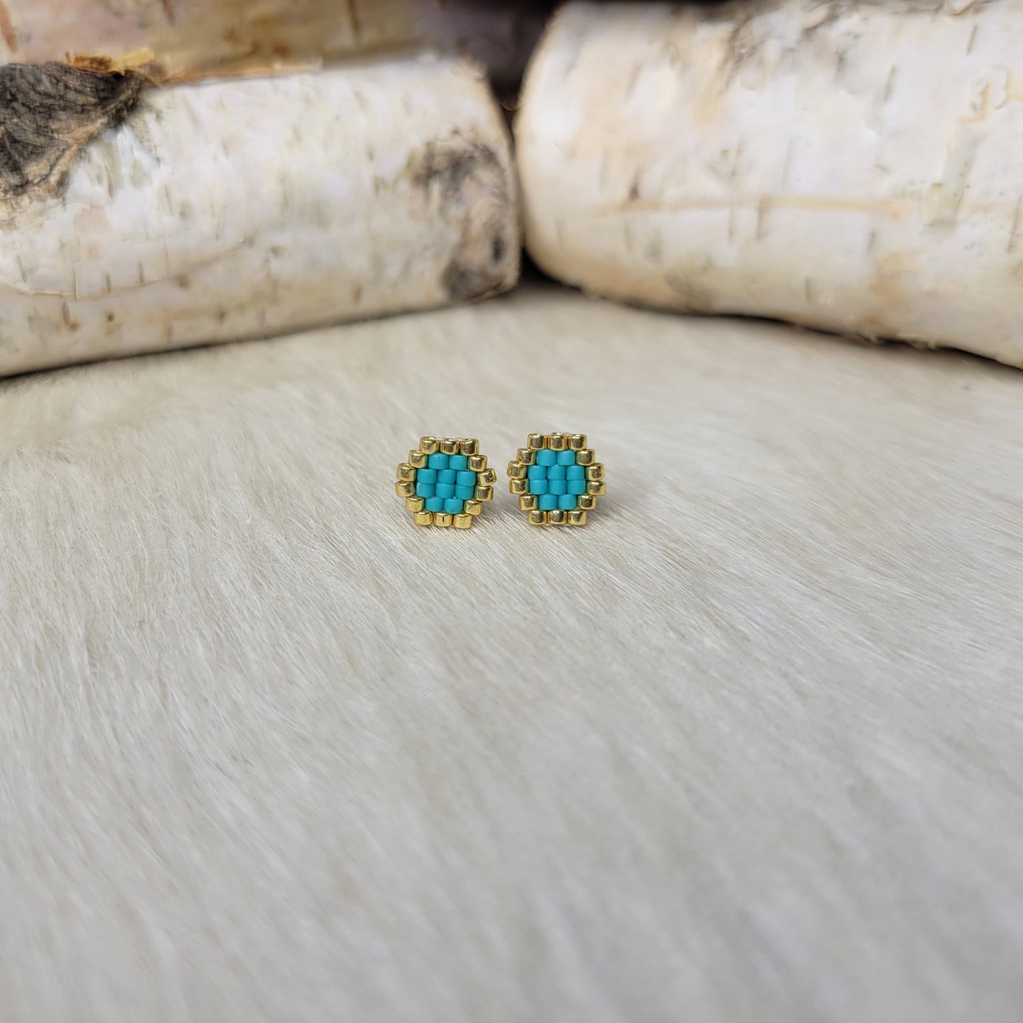 Honeycomb Studs