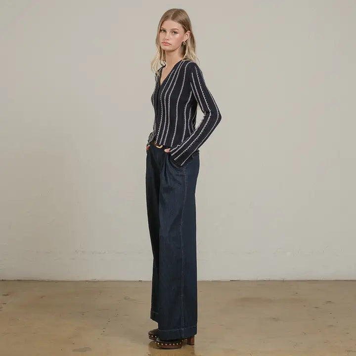 Slim Wavy Stitch Button Cardigan