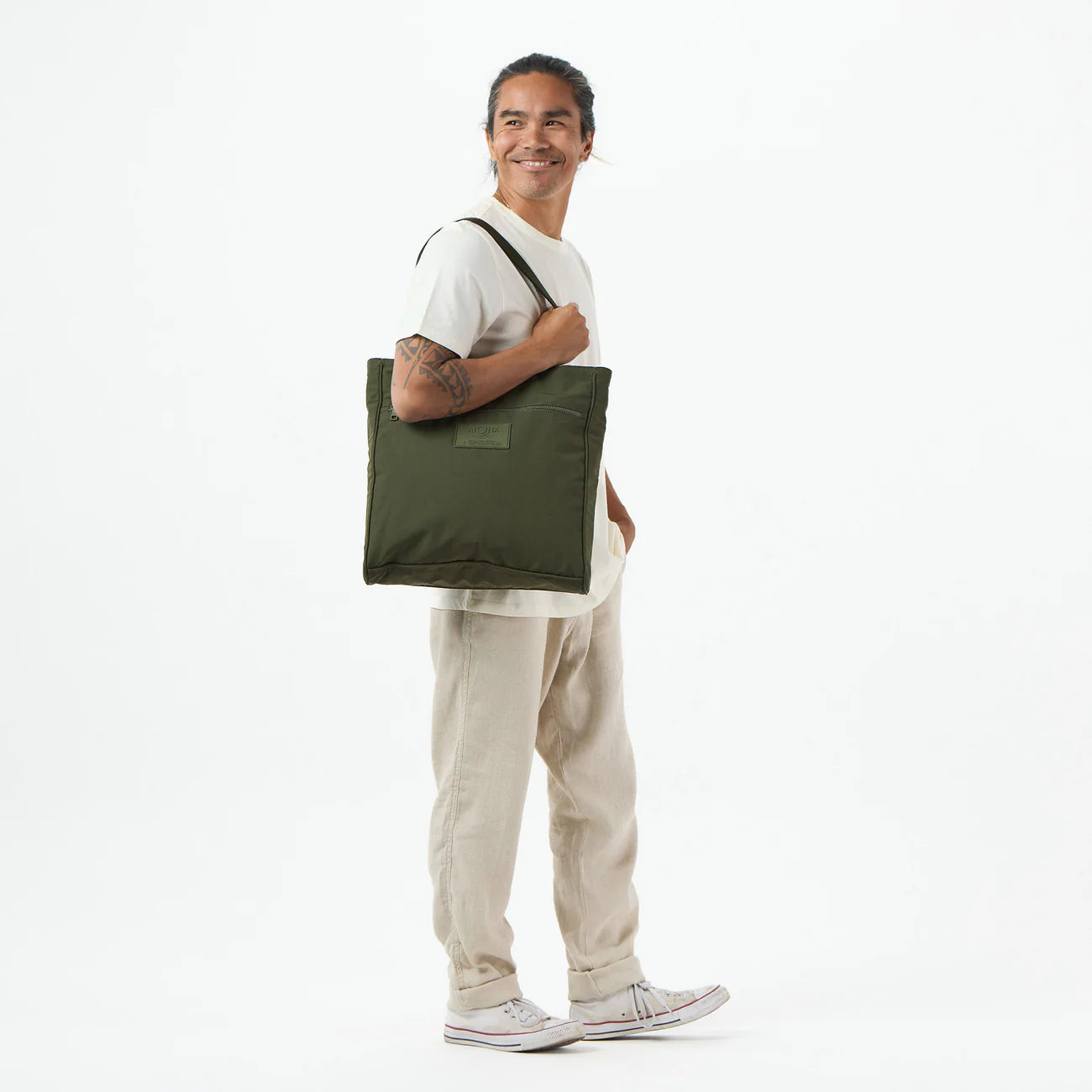 Olive Keep It Light Daily Tote