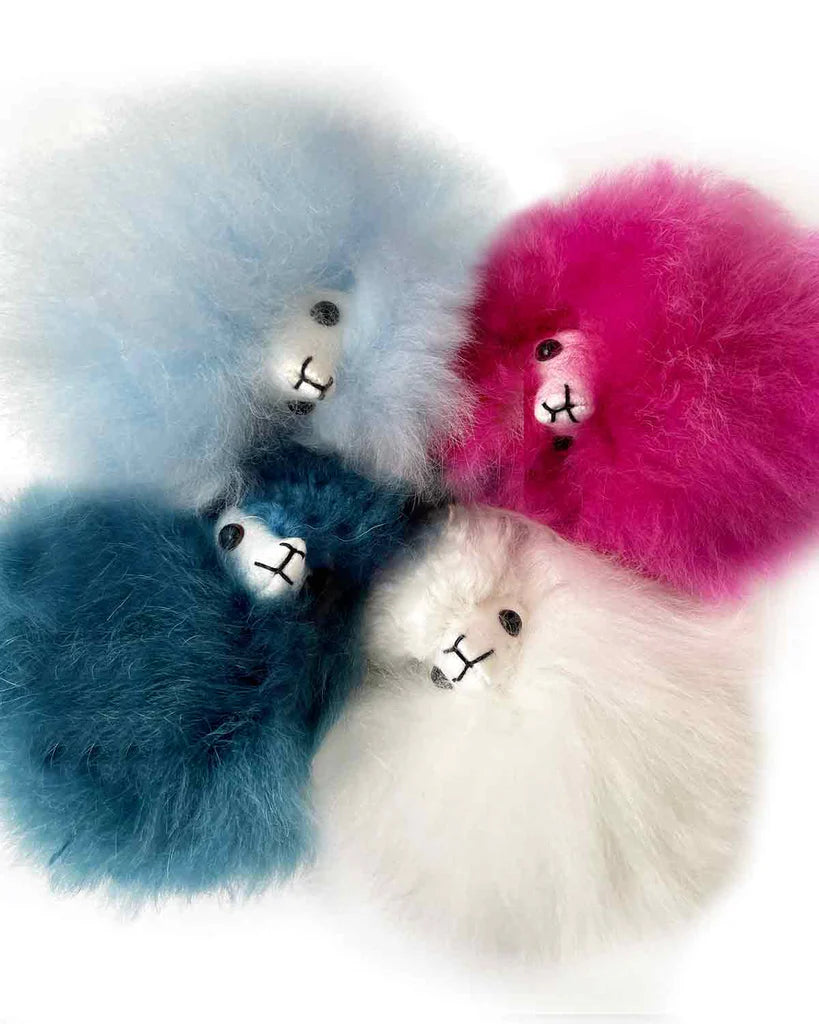Alpaca Keychain White