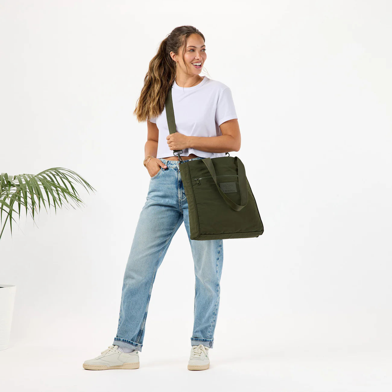 Olive Keep It Light Daily Tote