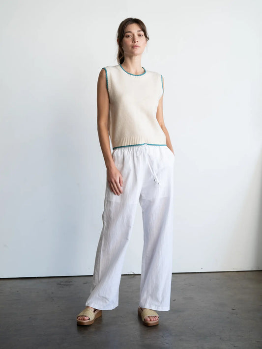 Contrast Trim Sleeveless Top