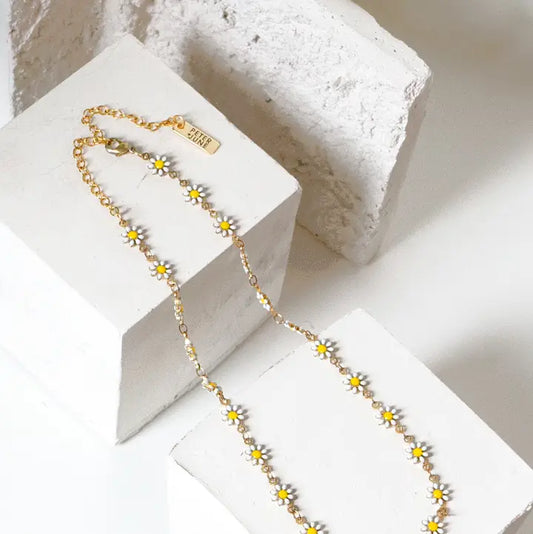 Lure Daisy Choker