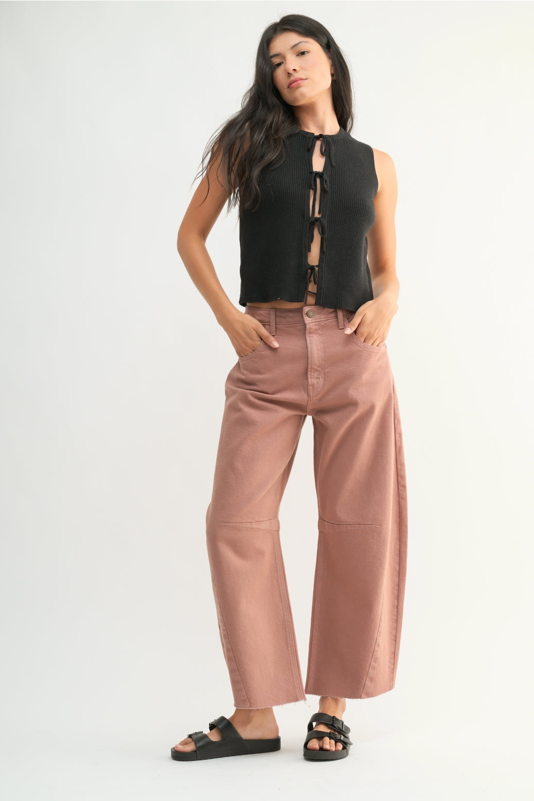 Barrel Jeans with Seams