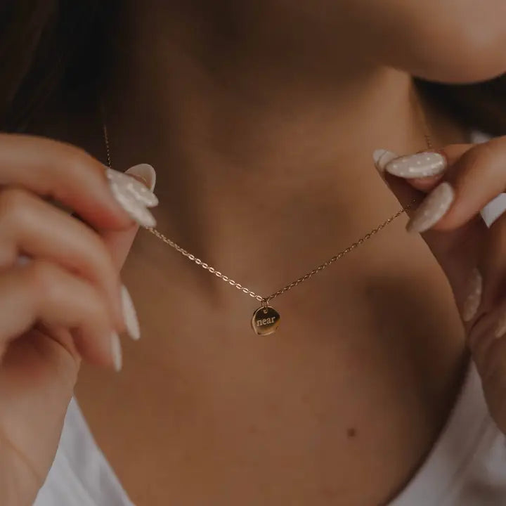 Near Disc Necklace
